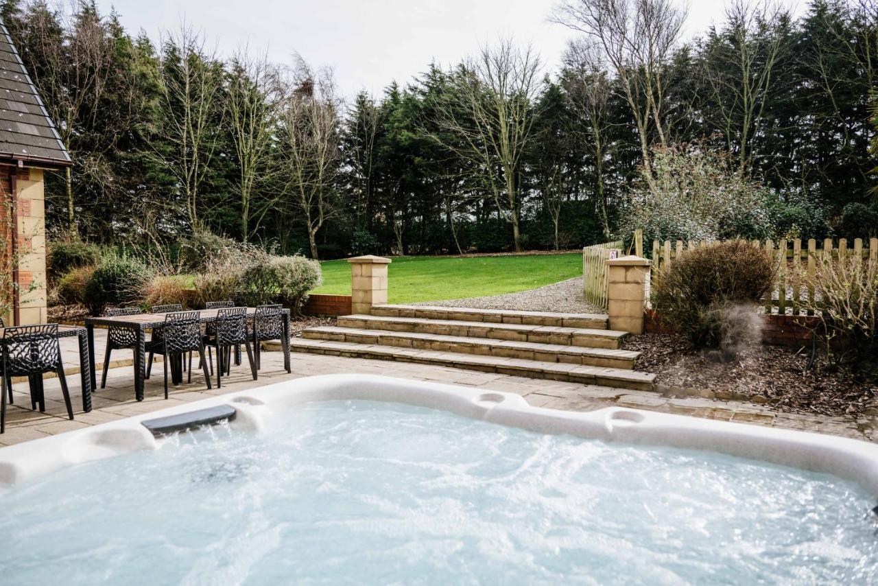 The Farmhouse At Ream Hills Weeton  Bagian luar foto